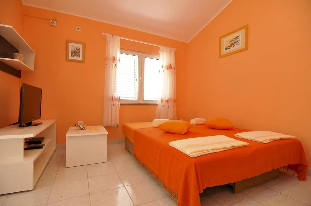 Apartments Marta - Zadar 0*,